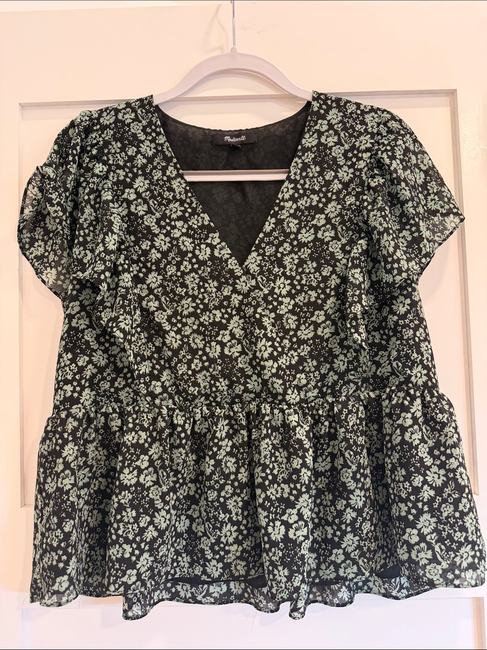 Madewell Black Sage Floral Flutter Sleeve Babydoll Top